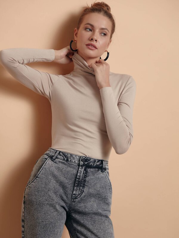 Conte elegant Водолазка 200291 LD 1550 light cappuccino