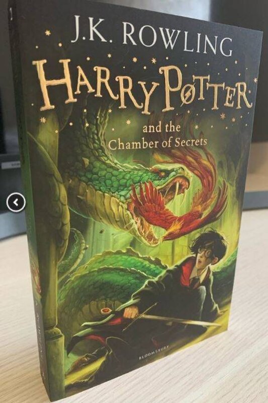 Эксмо J.K. Rowling "Harry Potter and the Chamber of Secrets J.K. Rowling Гарри Поттер и тайная комната Д.К. Роулинг / Книги на английском языке" 437732 978-1-40-885566-9 