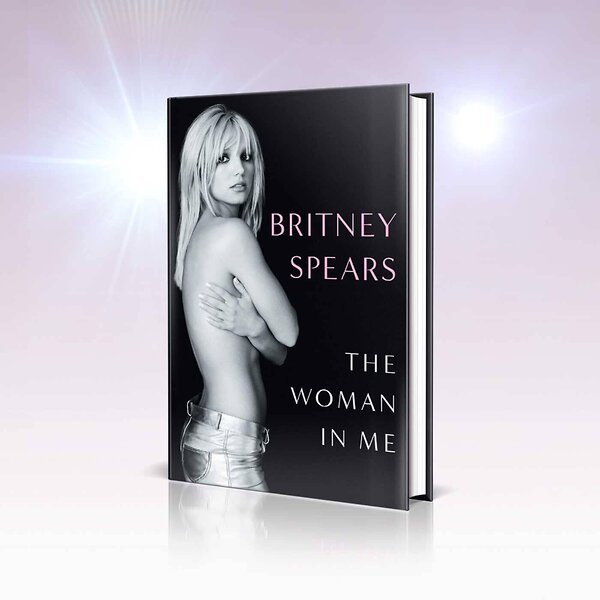 Эксмо Britney Spears "The Woman in Me Britney Spears Женщина во мне Бритни Спирс/ Книги на английском языке" 438075 978-1-39-852252-7 