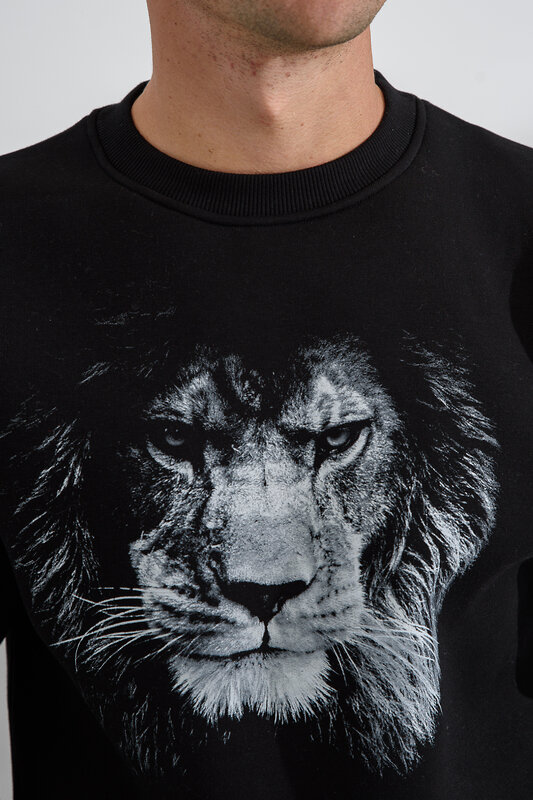 Натали Свитшот 560160 8559 черный+лев