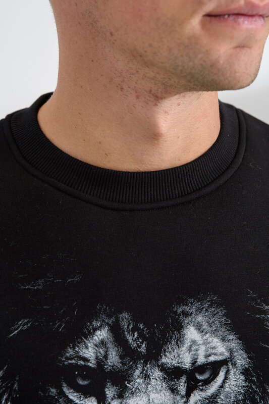 Натали Свитшот 560160 8559 черный+лев