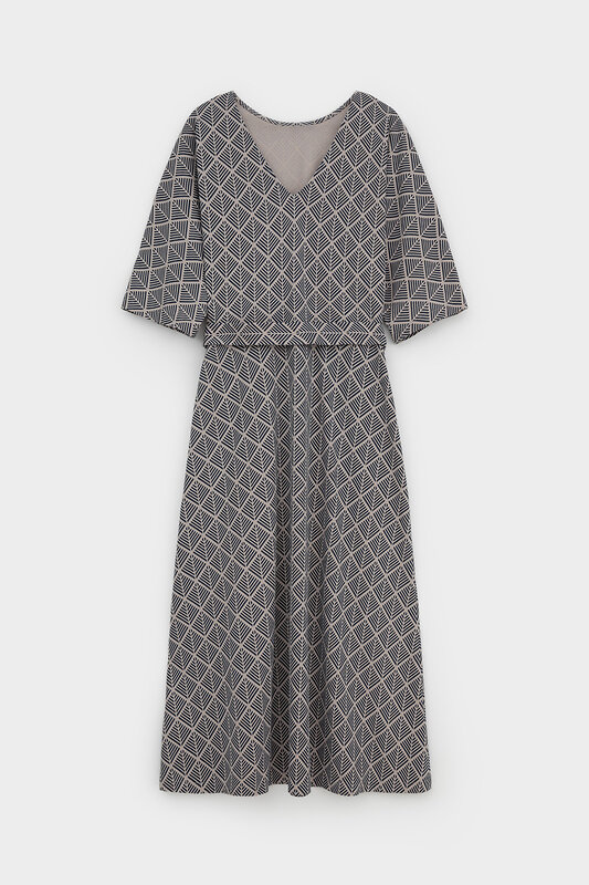 VERY NEAT Платье 568577 ЕВТ 5072 бежевый