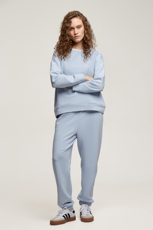 VERY NEAT Свитшот 568613 ЕВТ 3221 голубой