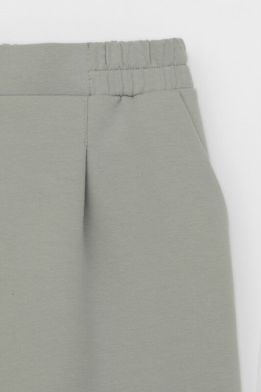 VERY NEAT Шорты 568791 ЕВТ 4138 зеленый