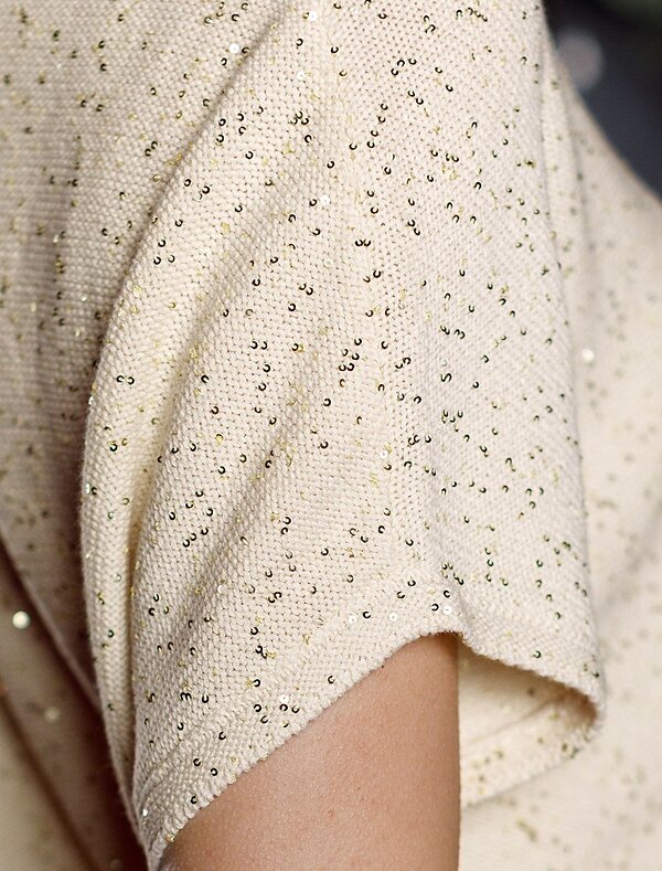 VILATTE Джемпер 569470 D39.367 бежевый