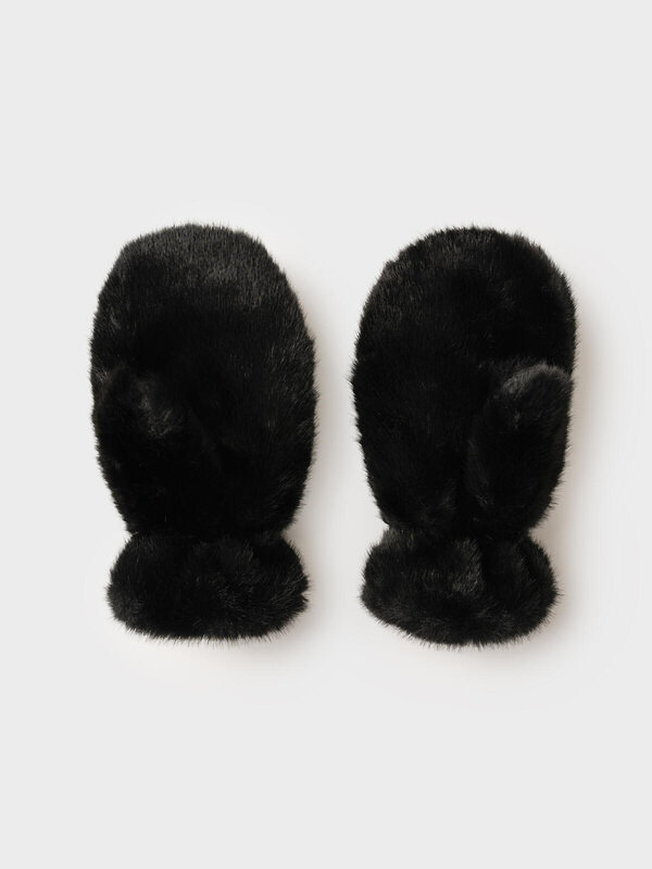 PLAYTODAY Варежки 570202 32522103 черный,белый