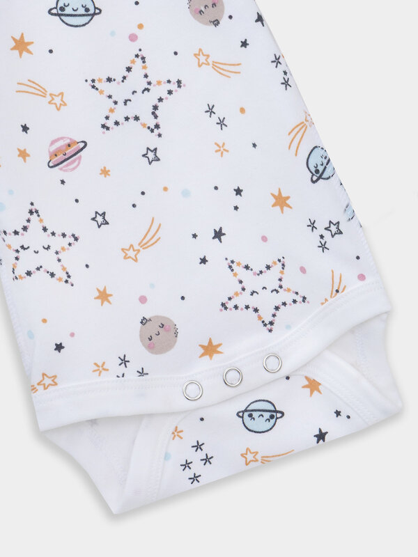 MARK FORMELLE Боди детское 570332 13016-1-2 космос на белом +кристальная роза