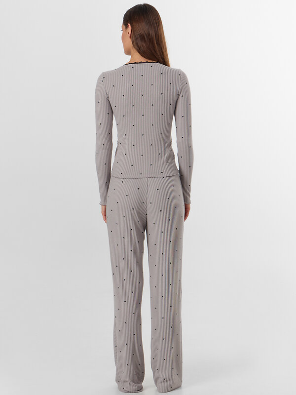 MARK FORMELLE Комплект 570822 592503 сердечки на сером