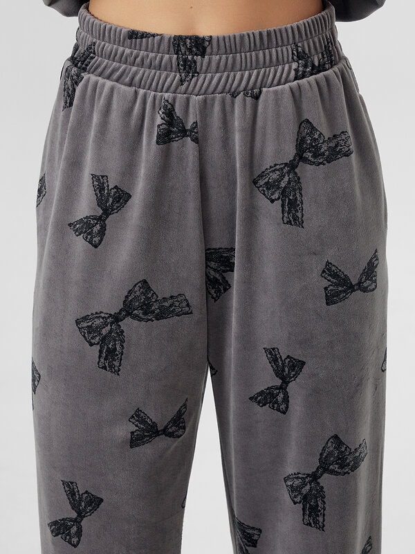 MARK FORMELLE Комплект 570883 592632 бантики на сером