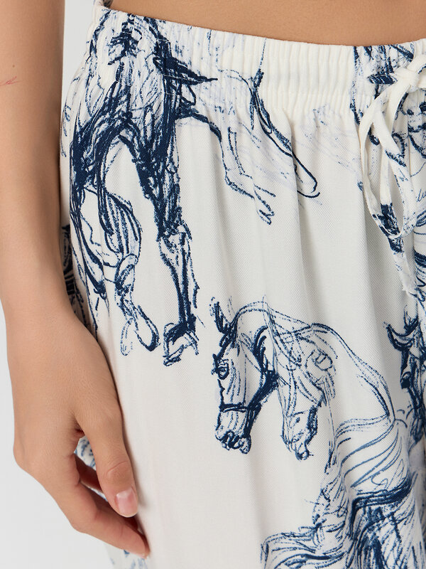 MARK FORMELLE Комплект 570890 592541 молочный +лошади на молочном