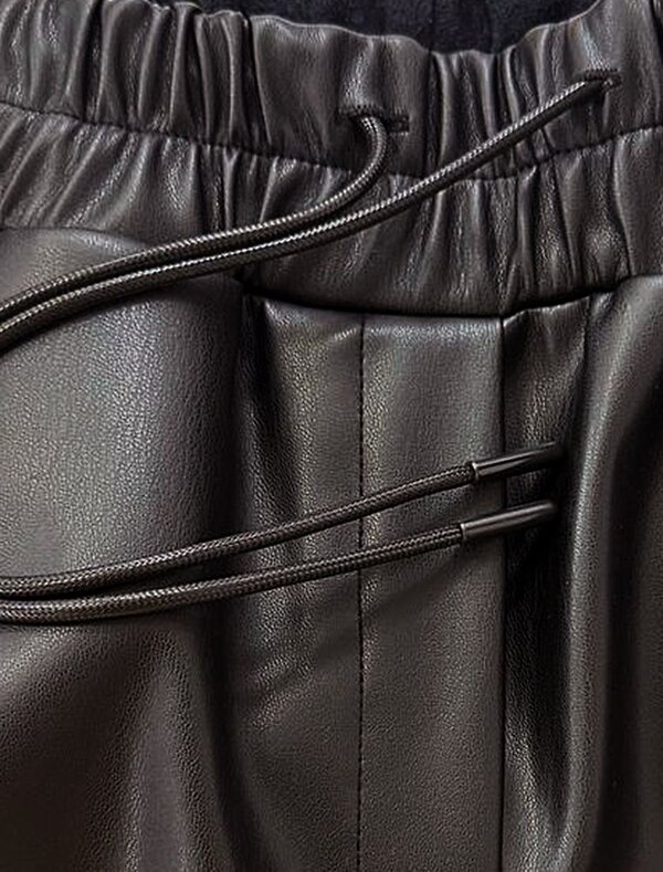 VILATTE Брюки 570898 D24.272 черный