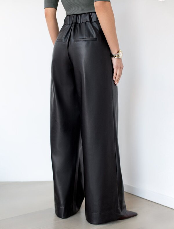 VILATTE Брюки 570898 D24.272 черный