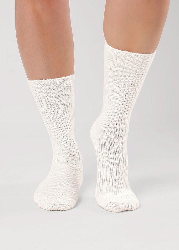 ЭЙС Носки 570935 Д176Ш молочный