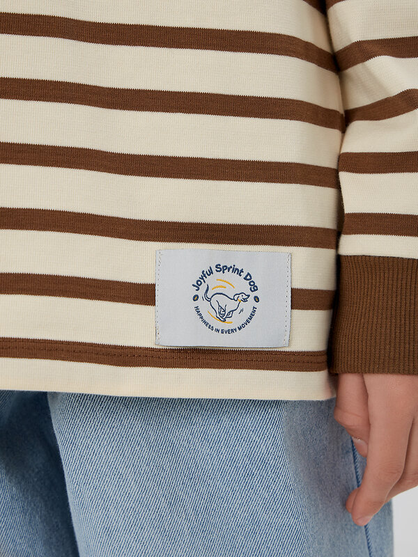 MARK FORMELLE Лонгслив 571044 123434/1 молочно -коричневая полоска