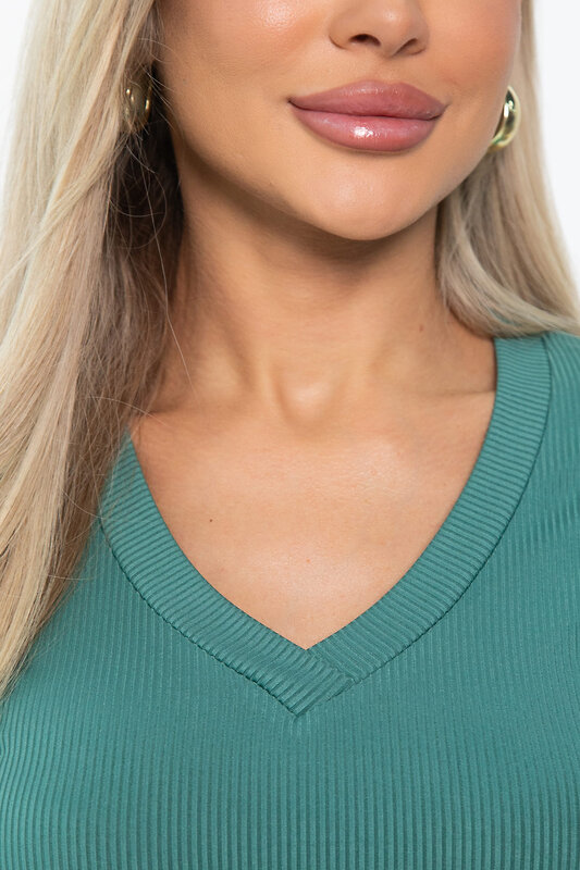 LT Collection Джемпер 572805 Б14870-50М зеленый