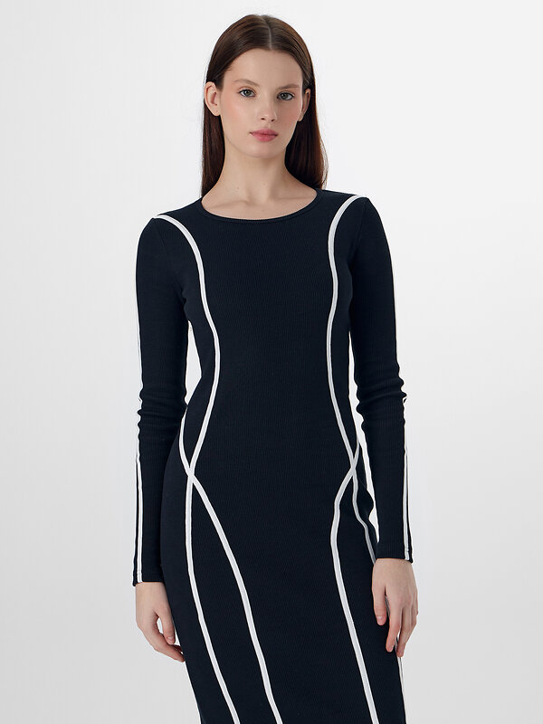 MARK FORMELLE Платье 573345 154030 черный