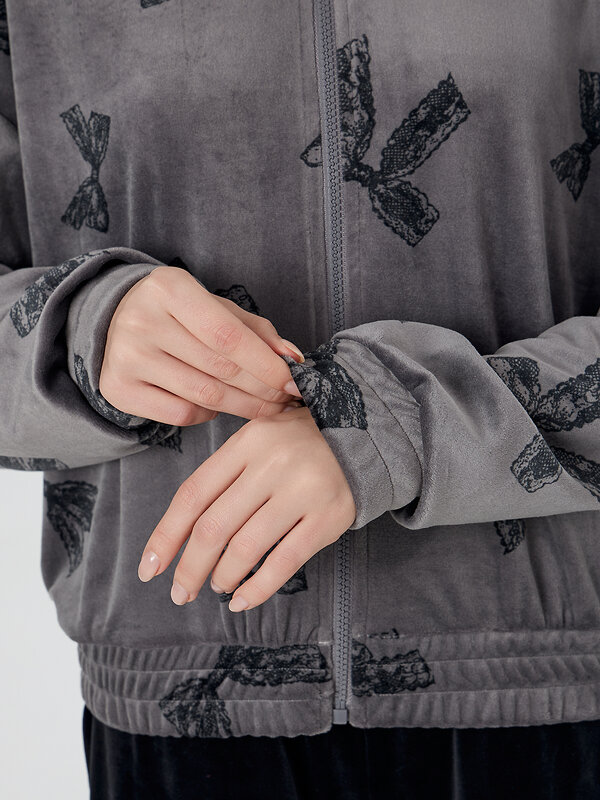 MARK FORMELLE Толстовка 573767 502984 бантики на сером