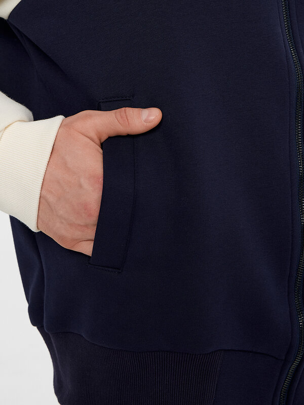 MARK FORMELLE Толстовка 573777 121187/1 т. синий +печать