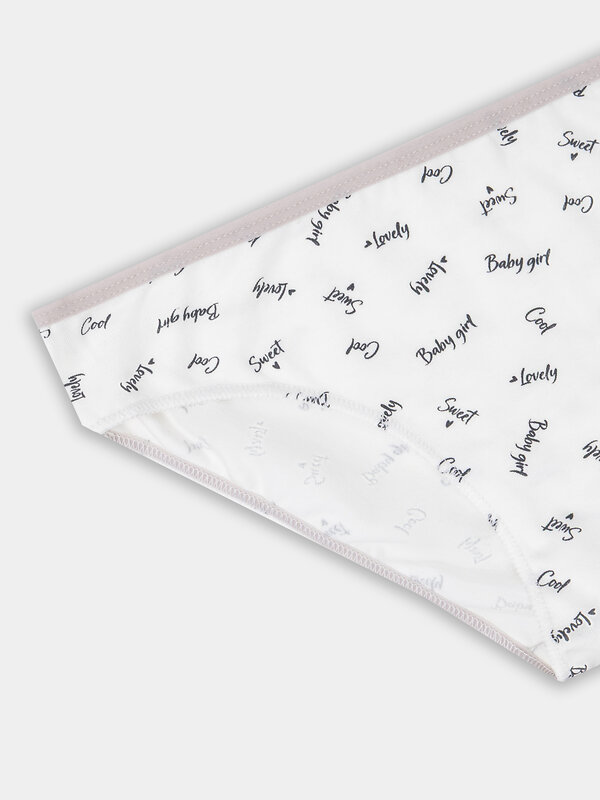 MARK FORMELLE Трусы 573780 417742 слова на св.молочном