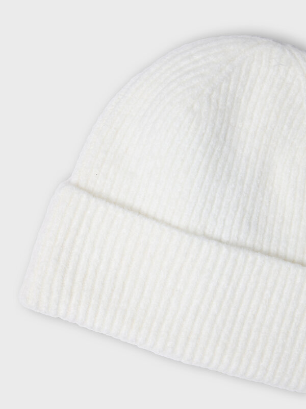 MARK FORMELLE Шапка 574126 24010 молочный