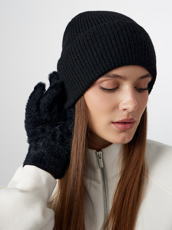 MARK FORMELLE Шапка 574128 24010 черный