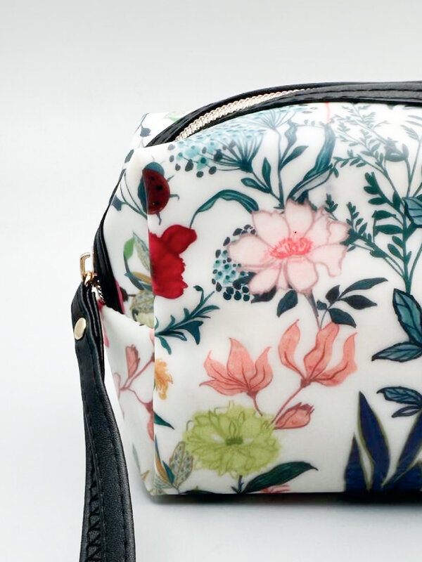 Sunflower Косметичка-пенал женская непромокаемая 1605, разноцветные цветы и травы 574439 21021 