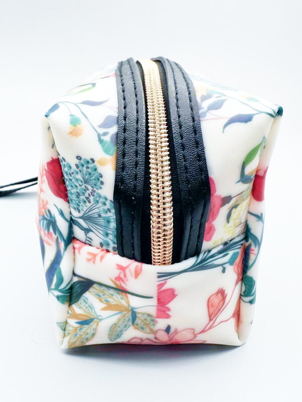 Sunflower Косметичка-пенал женская непромокаемая 1605, разноцветные цветы и травы 574439 21021 