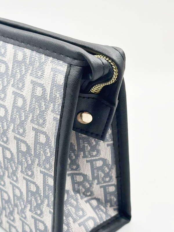 Sunflower Косметичка женская 900, серый 574451 28165 