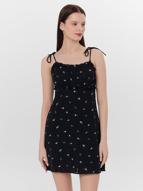 MARK FORMELLE Сорочка 574984 572386 розочки на черном