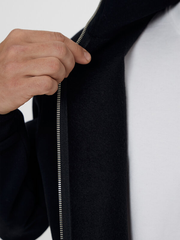 MARK FORMELLE Толстовка 575086 121212-1 черный