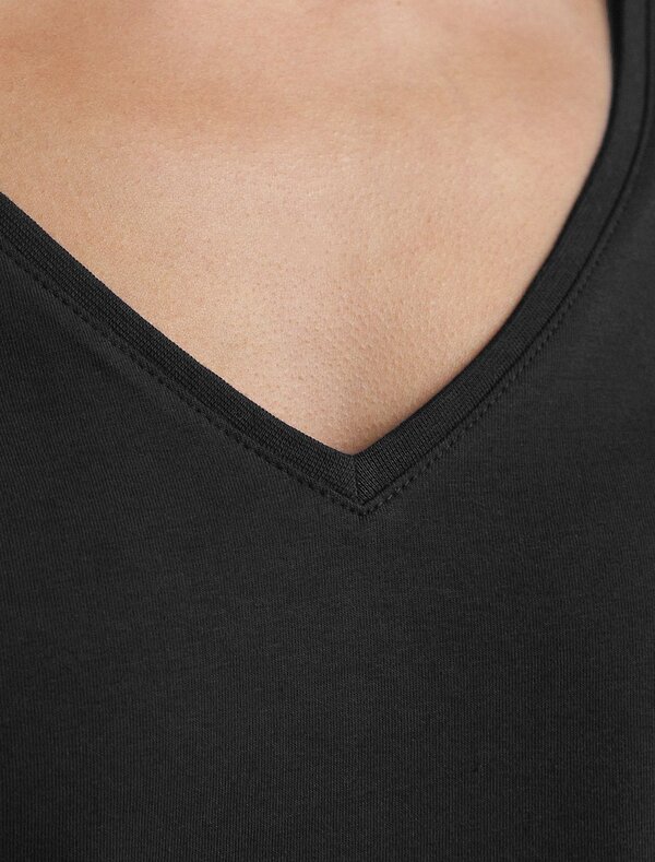 VILATTE Футболка 575114 D49.100 черный