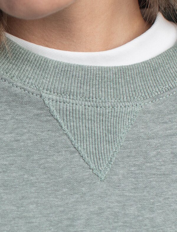 VILATTE Джемпер 575123 D49.140 оливковый меланж_dreams