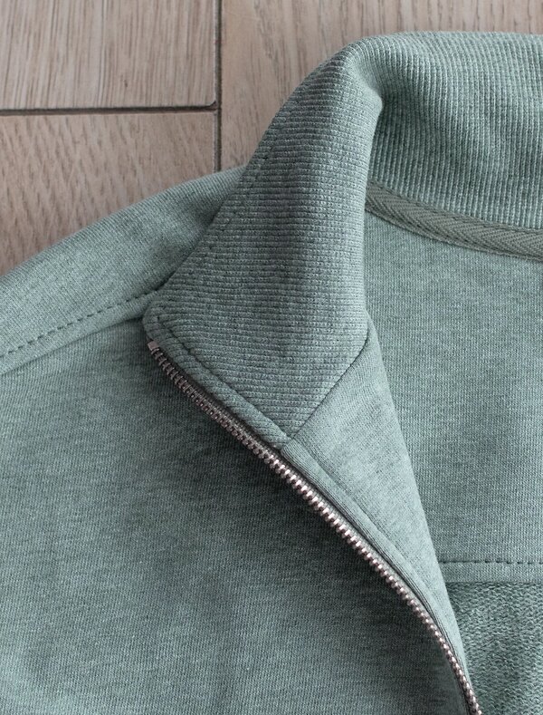 VILATTE Джемпер 575129 D49.141 оливковый меланж