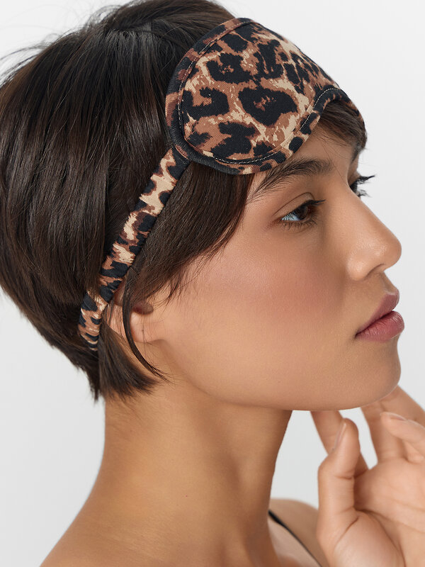 MARK FORMELLE Маска для сна 575377 212039 леопард на песочном