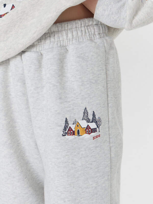 MARK FORMELLE Брюки 575475 187770-1 серый меланж+печать