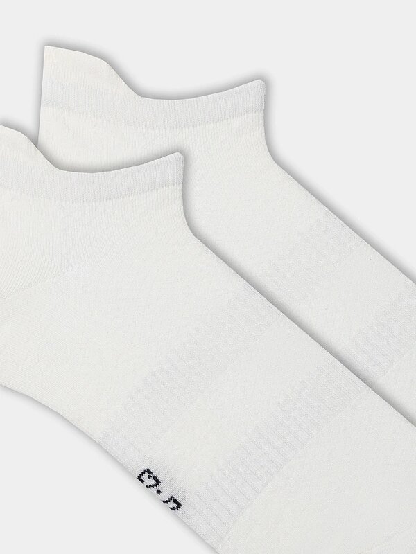 MARK FORMELLE Женские носки 575556 563U-3244 молочный