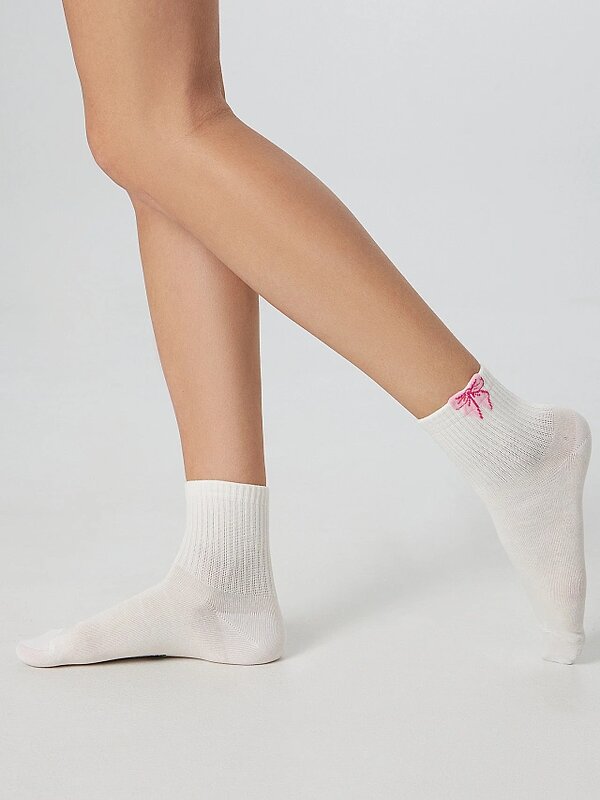 MARK FORMELLE Женские носки 575689 279K-3127 молочный