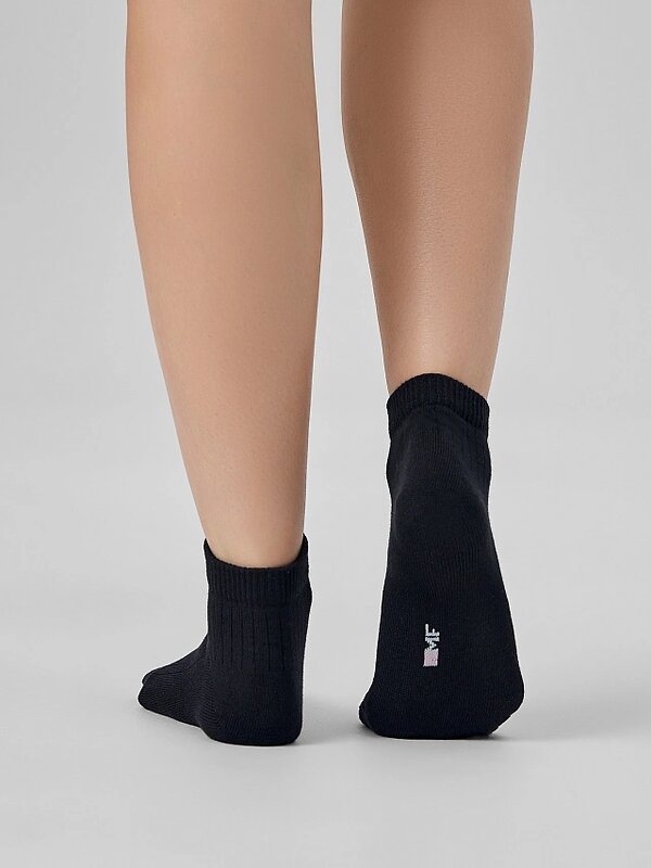 MARK FORMELLE Женские носки 575731 398K-3368 черный