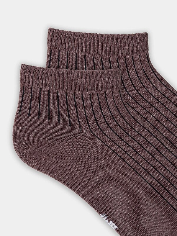 MARK FORMELLE Женские носки 575732 398K-3368 шоколадный