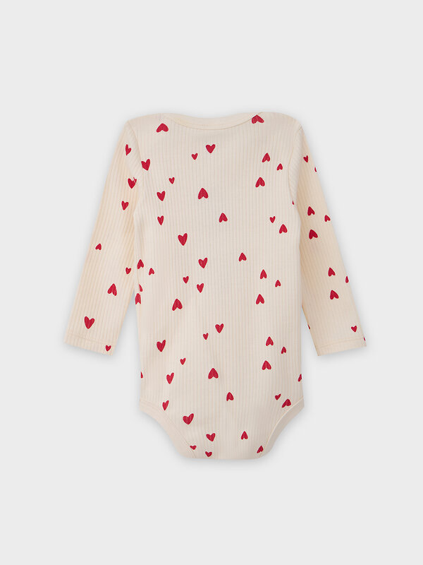 MARK FORMELLE Комплект 575900 89406 сердечки на молочном +красный