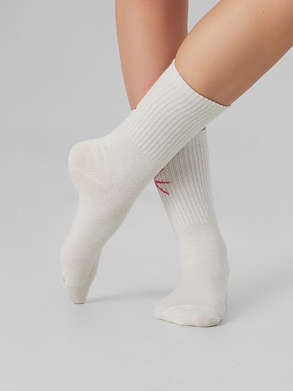 MARK FORMELLE Женские носки 575919 217A-3426 молочный /я.красный /капучино/