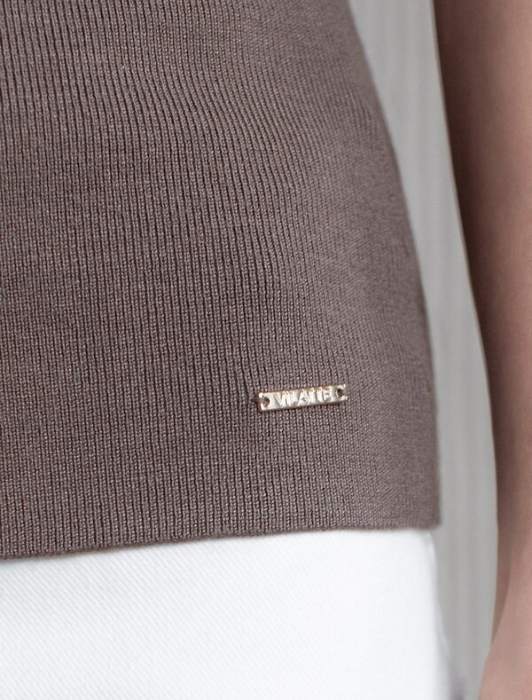 VILATTE Джемпер 576115 D39.389 кофейный