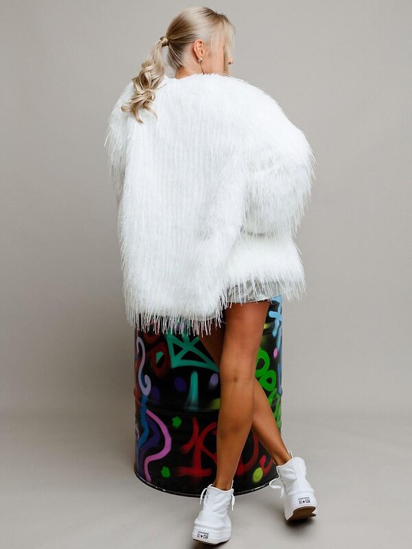 BATIK Шуба 576420 813-24о-1 Белый