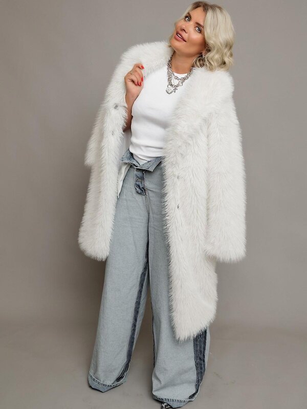 BATIK Шуба 576421 819-24о-1 Белый