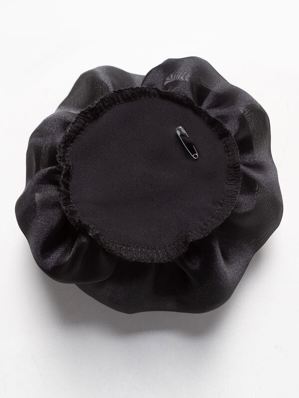 CHARUTTI Брошь 576676 12550 Черный