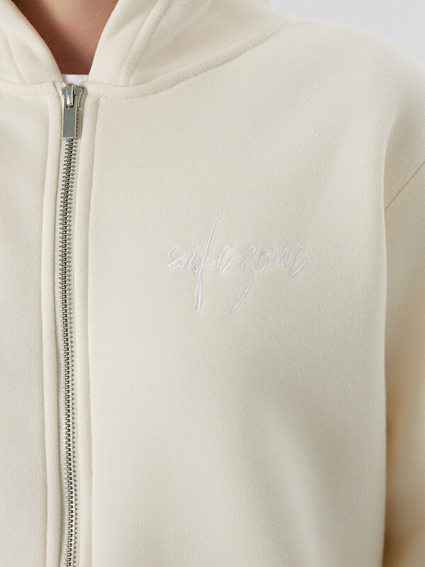 MARK FORMELLE Толстовка 576739 362059/1 молочный