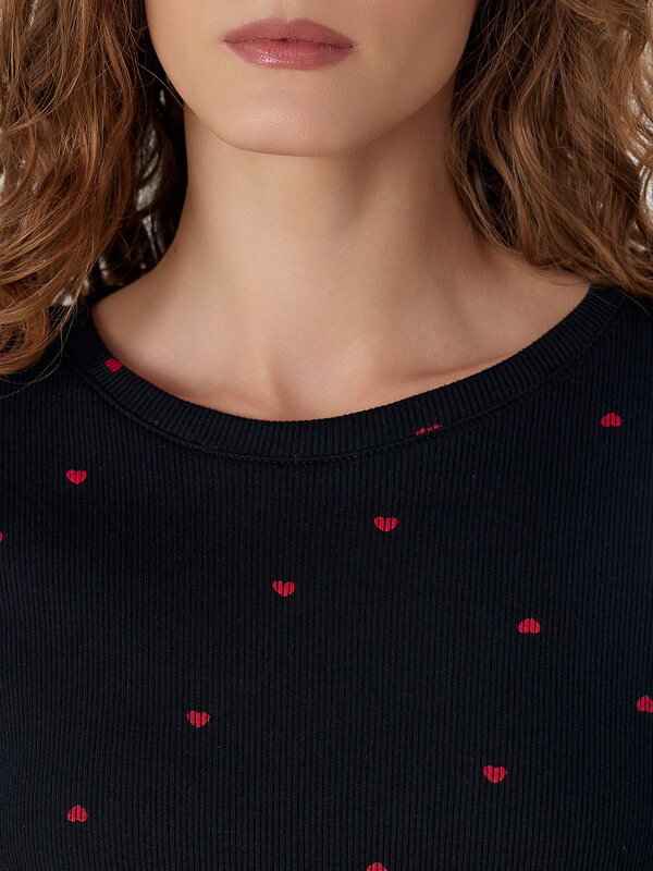 MARK FORMELLE Сорочка 577174 572405 сердечки на черном