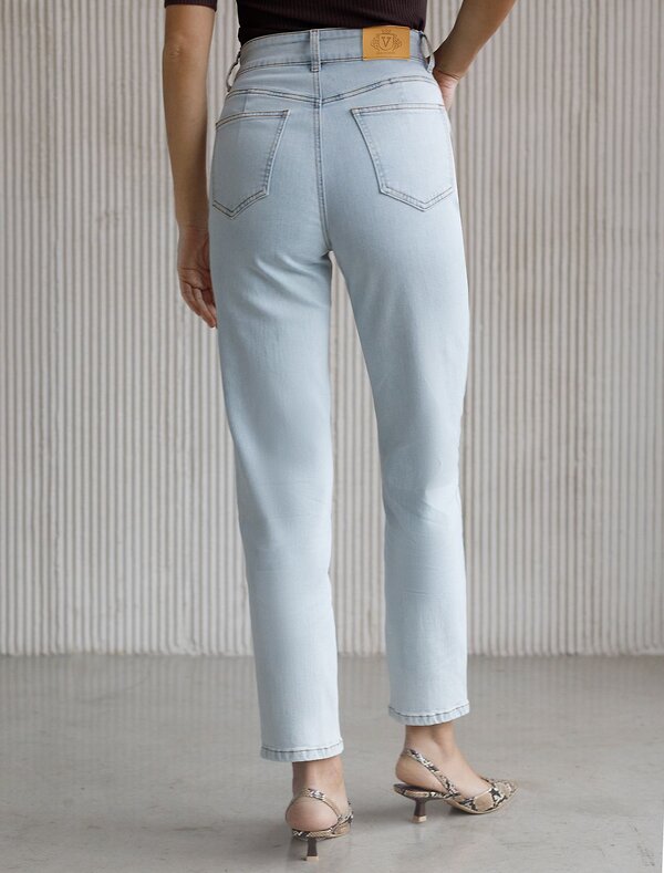 VILATTE Джинсы 577481 D54.312 св.голубой