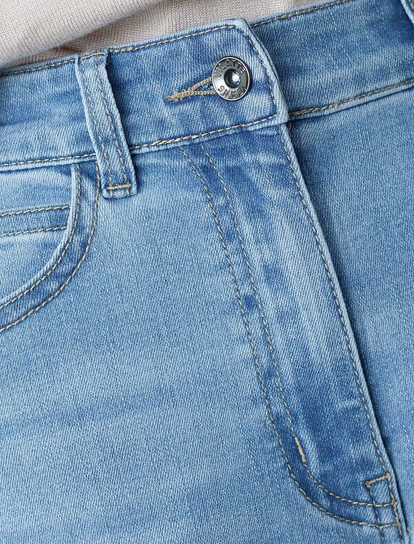 VILATTE Джинсы 577485 D54.315 голубой