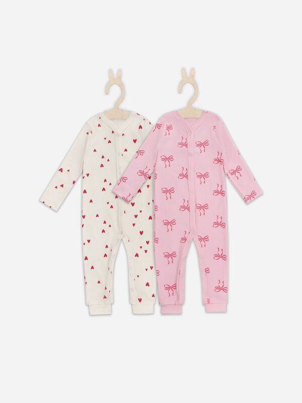 MARK FORMELLE Комбинезон 578197 14012-2 сердечки на молочном +бантики на розовой сказке
